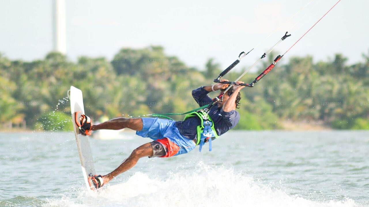 Discovery Kitesurfing Course from Kalpitiya