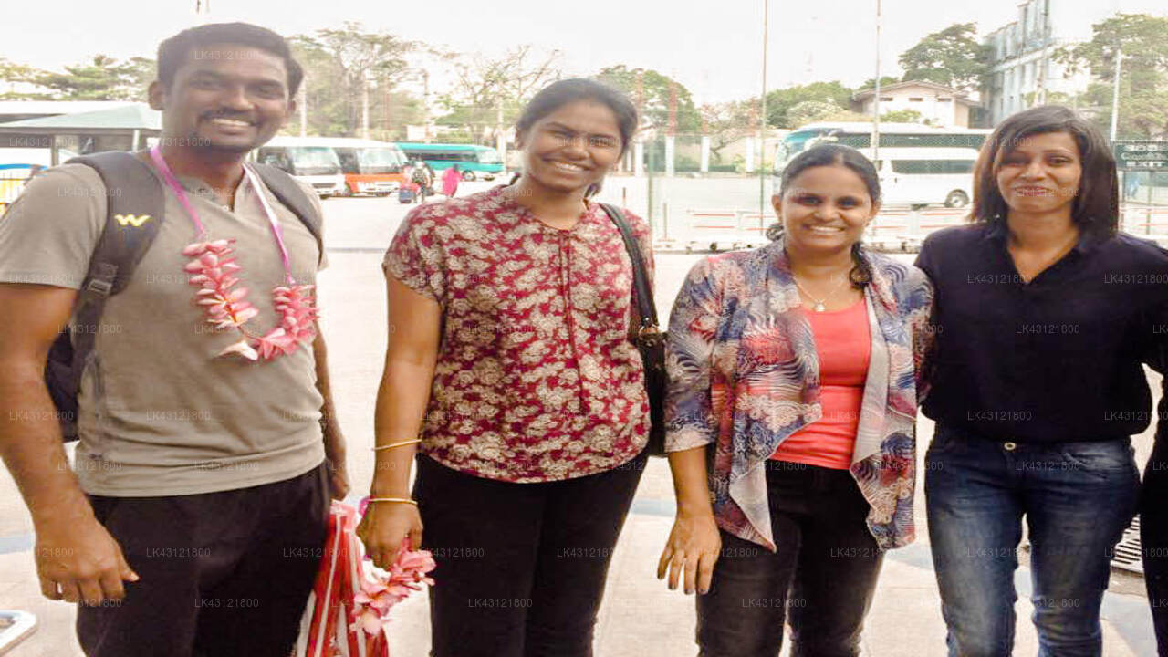 Transfer between Colombo Airport (CMB) and Back of Beyond - Dehigaha Ela, Sigiriya